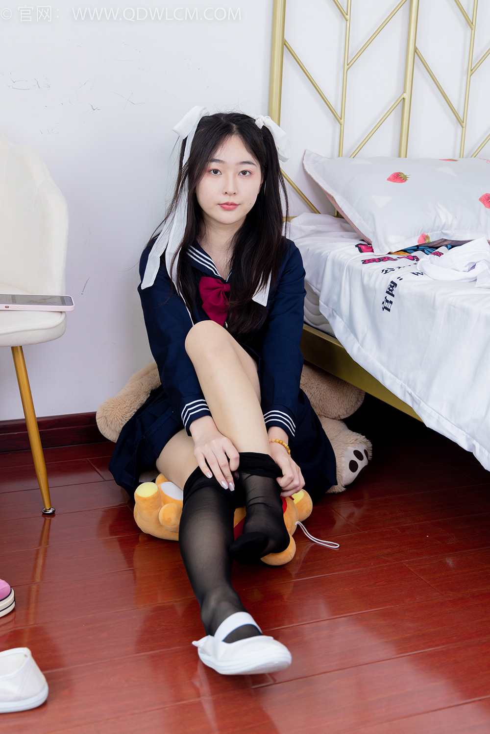 物恋传媒 NO.1544 美兔-学院少女 预览图 - 2