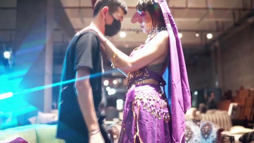 [YouMi尤蜜]视频 2020.11.26 NO.756 神秘の爱情占卜师 安妮斯朵拉 预览图 - 2