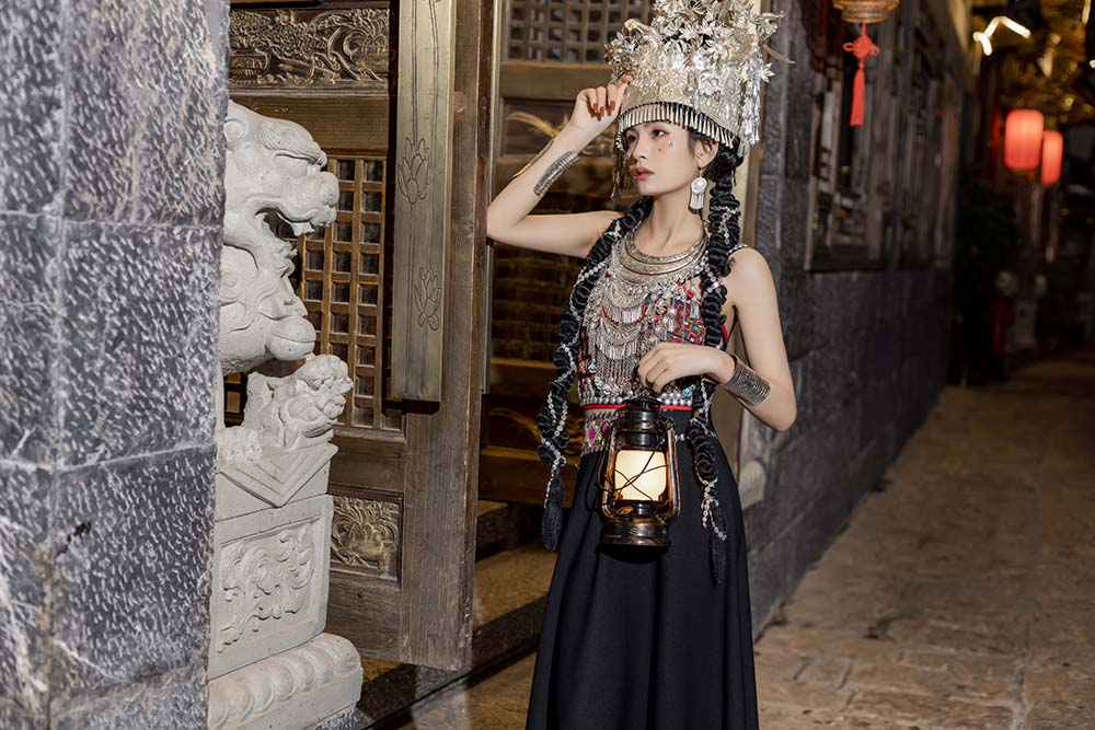 [YITUYU艺图语]2022.10.27 苗哈小可爱 覃柳芳