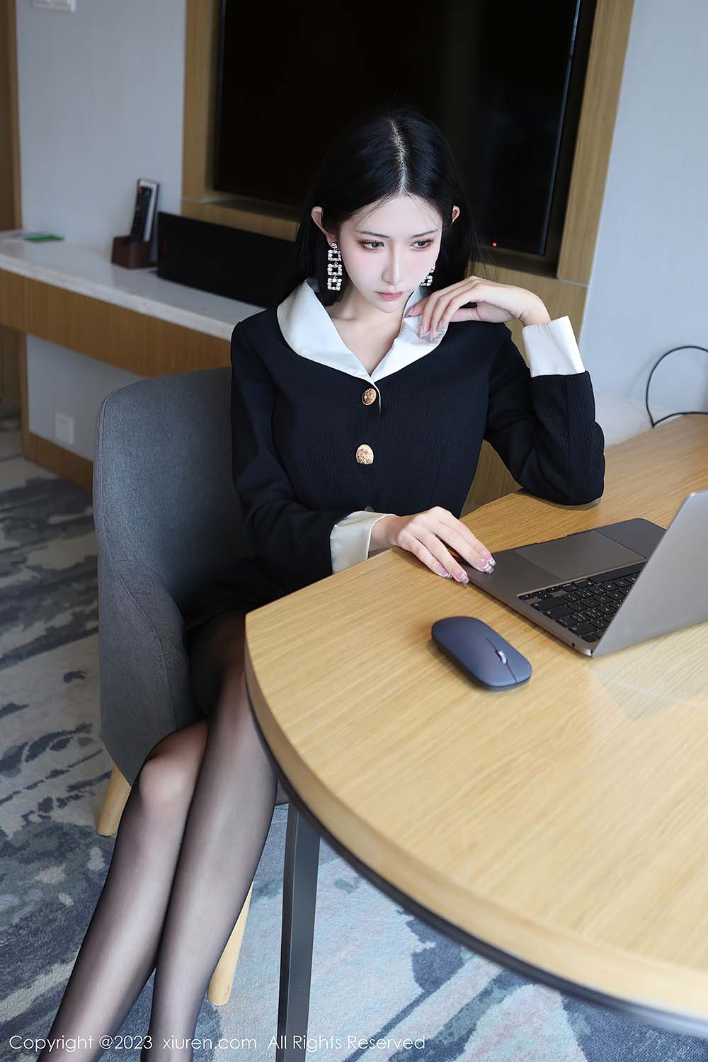 [Xiuren秀人网]2023.05.08 NO.6695 依娜Yina 预览图 - 2