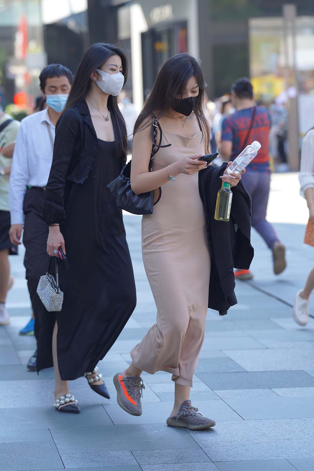 精选街拍作品 NO.1561 性感包臀裙美女