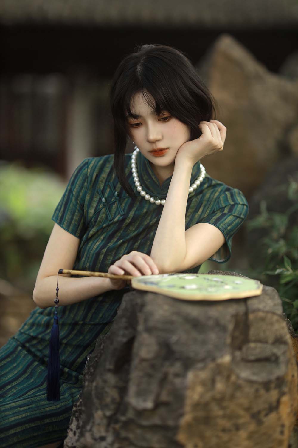 [YITUYU艺图语]2022.11.05 绿意旗袍 Elikaka