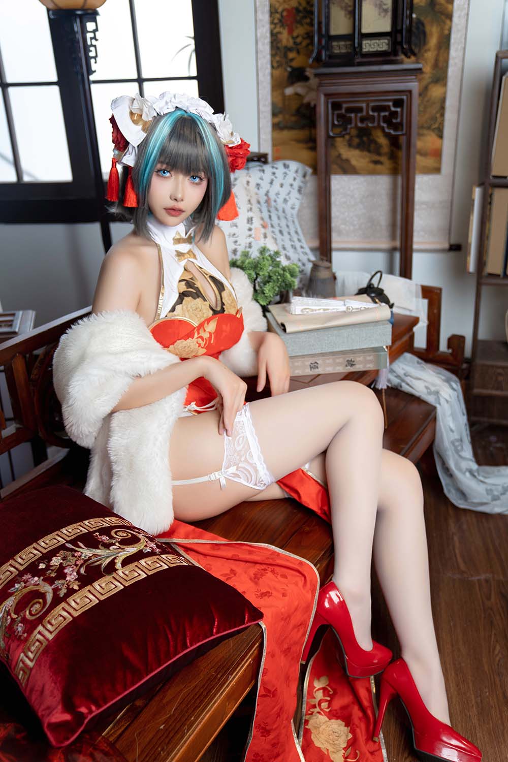 Momoko葵葵 – 柴郡旗袍