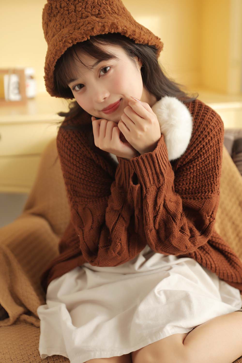 [YITUYU艺图语]2022.11.24 榛子拿铁 小薇人儿