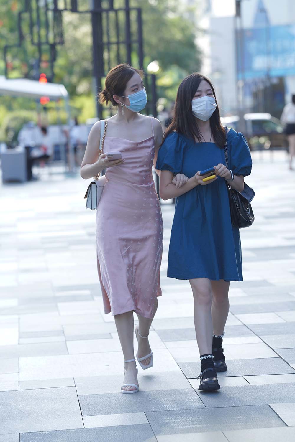 精选街拍作品 NO.1631 长裙少妇 预览图 - 2