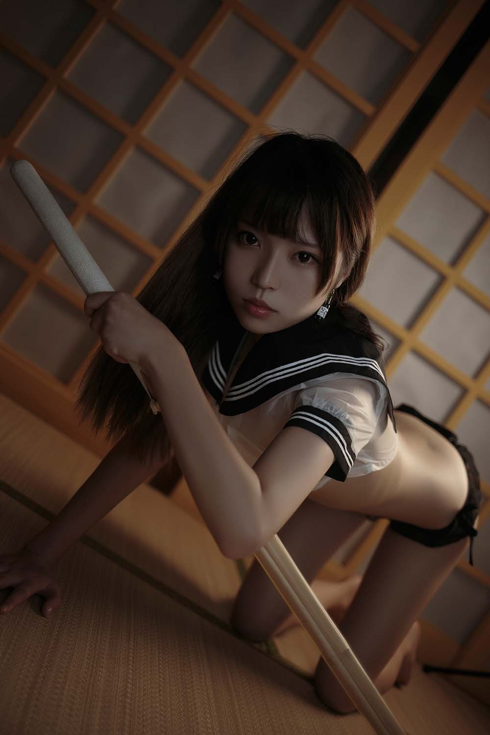 白易子教主 – 透明水手服 预览图 - 2
