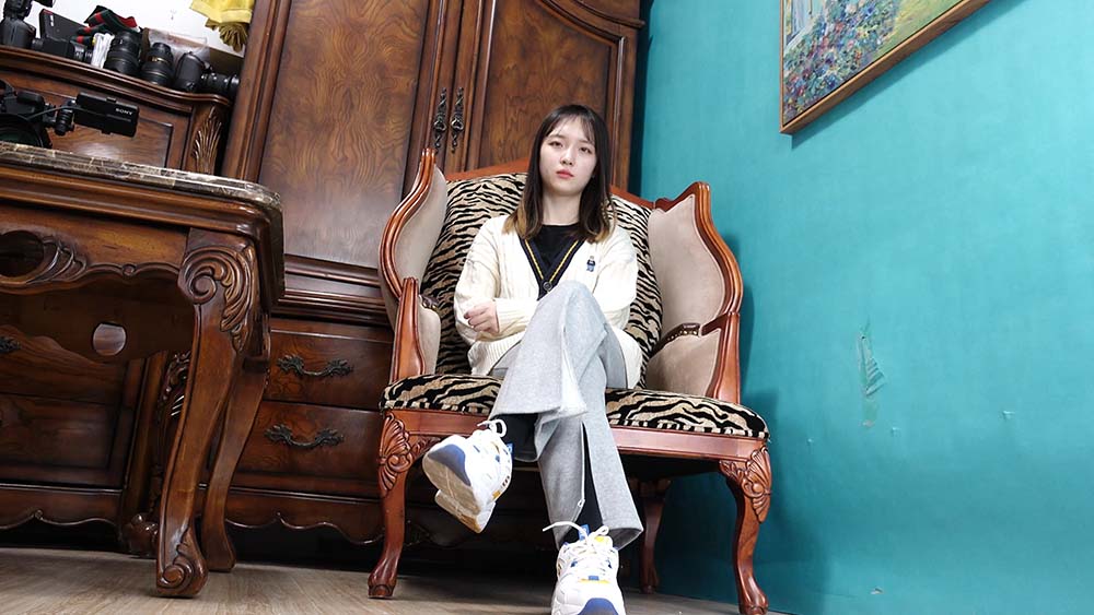 A&F NO.078 Wenwen展示她的原味裸足