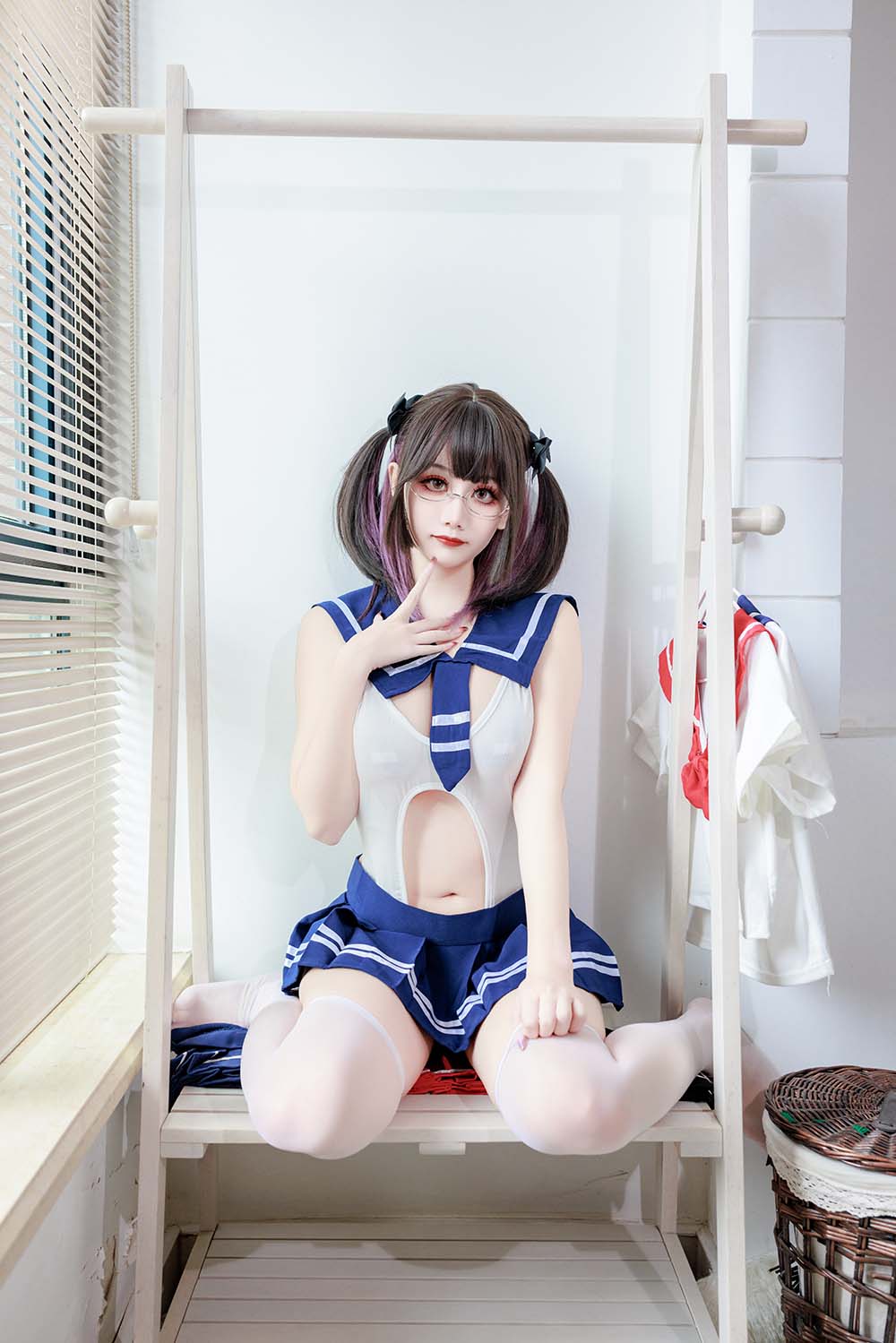 阿雪雪 – 连体水手服 预览图 - 2