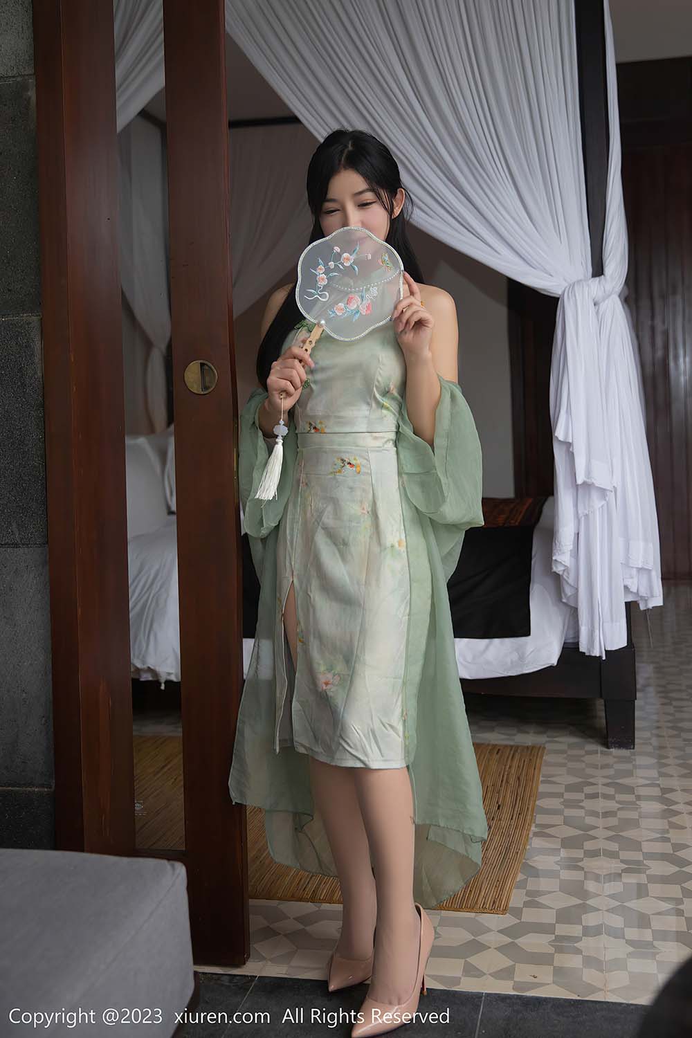 [Xiuren秀人网]2023.06.08 NO.6880 谭小灵 预览图 - 2