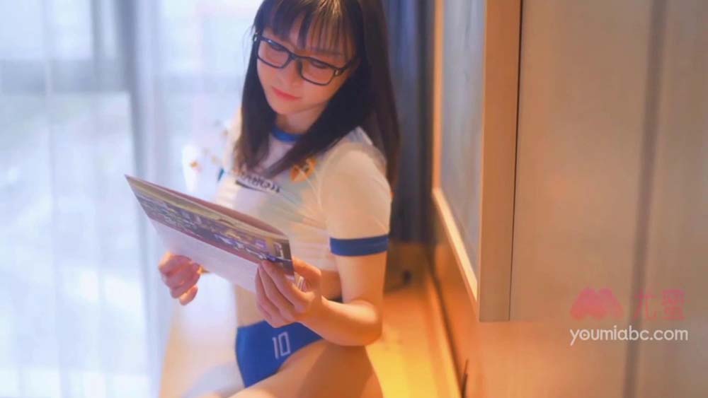 [YouMi尤蜜]视频 2020.12.25 NO.789 女大学生的午后时光 白亦Ada