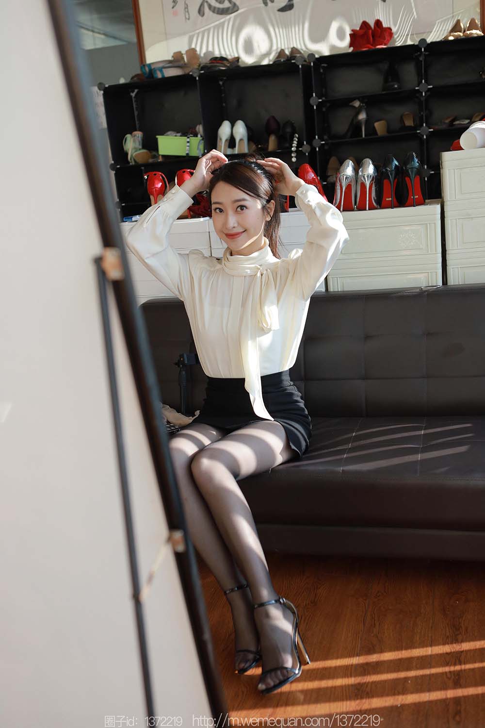 [IESS异思趣向] 2022.12.24 丝享家1308：小婕《镜前佳人》 预览图 - 2