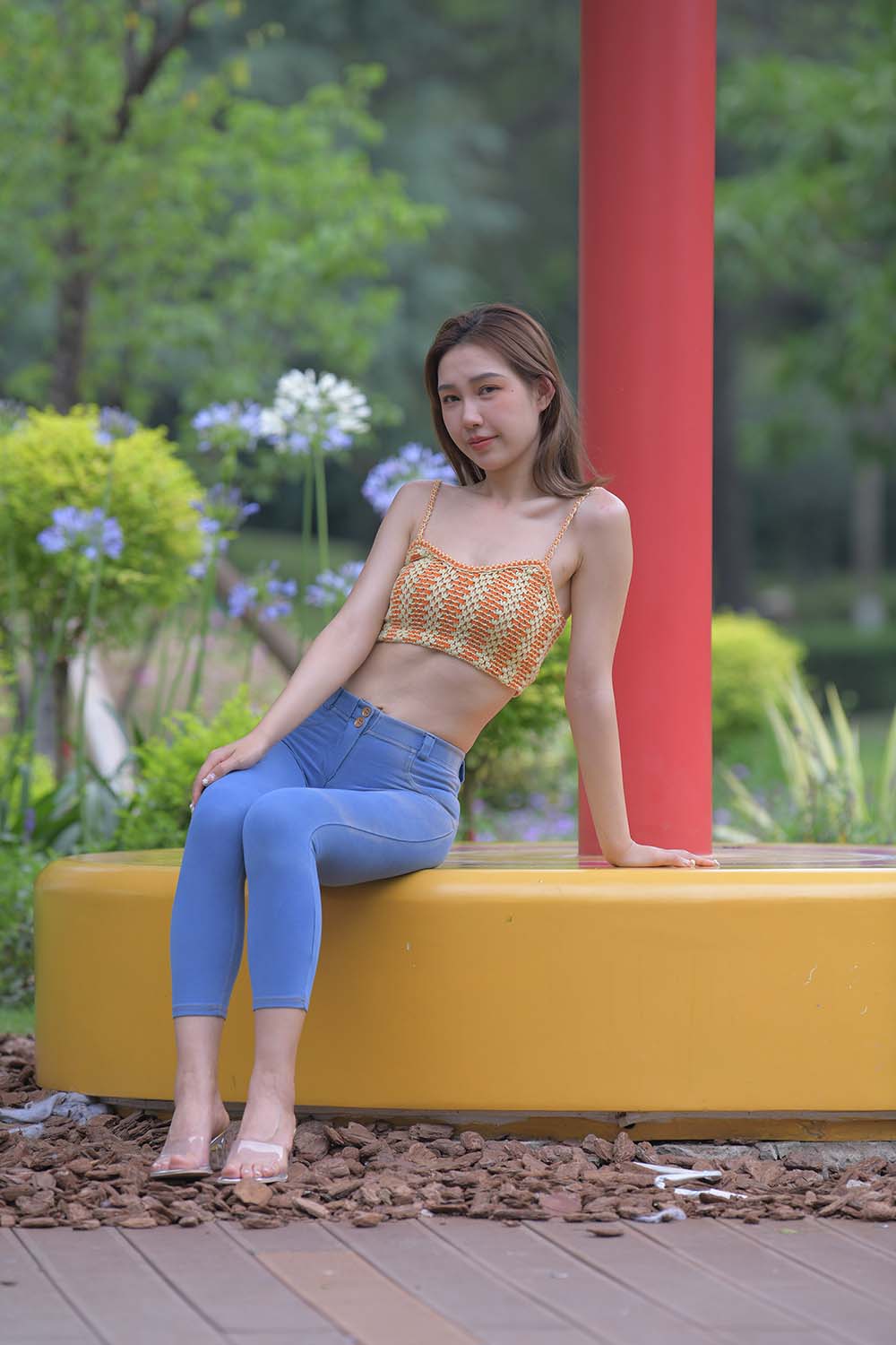 精选街拍作品 NO.1729 一始街拍作品 – 牛仔裤美女 预览图 - 2