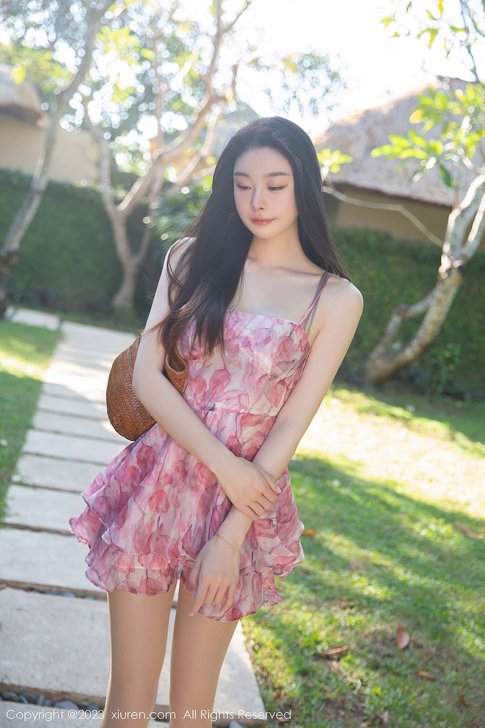 [Xiuren秀人网]2023.06.30 NO.7006 是小逗逗 预览图 - 2