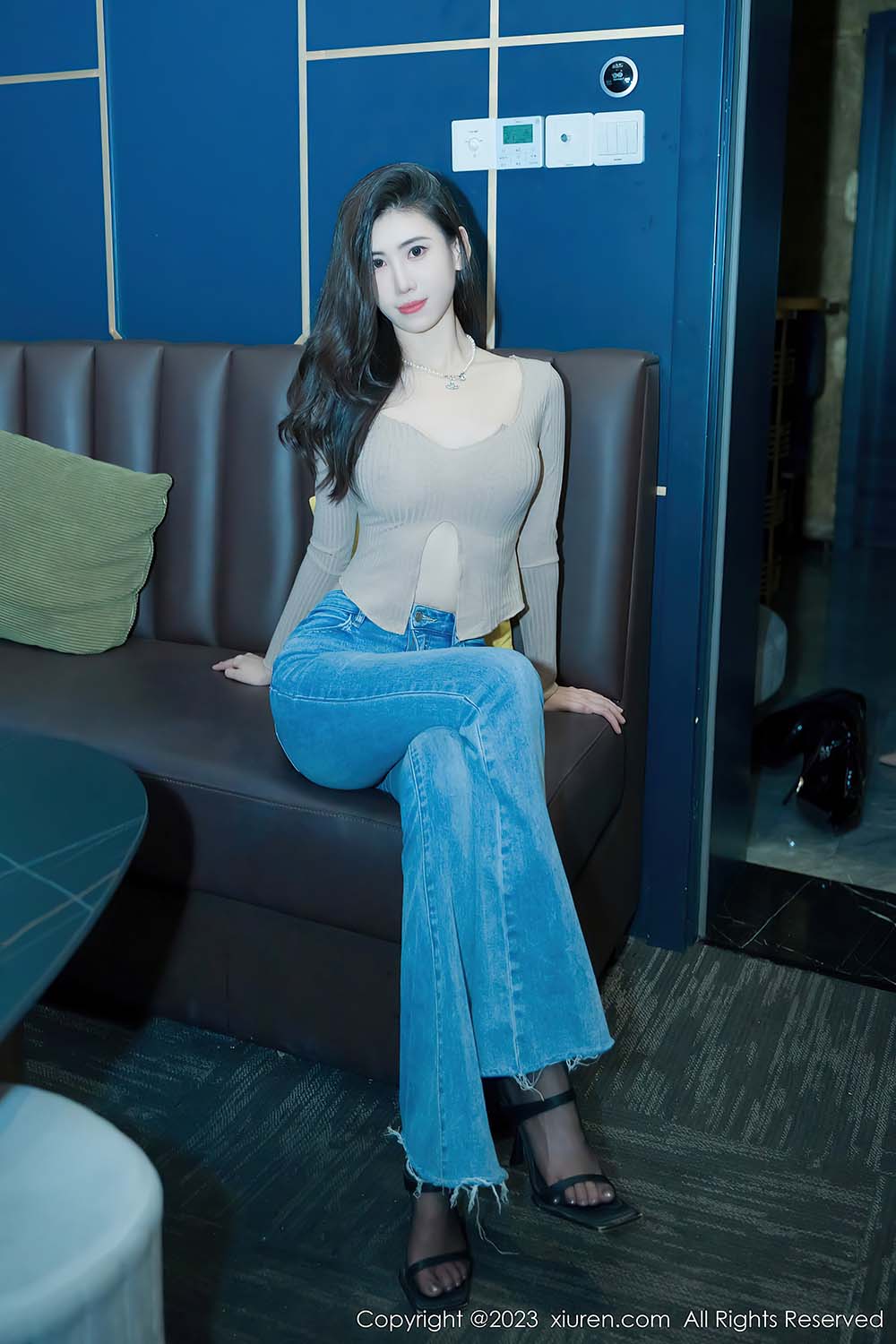 [Xiuren秀人网]2023.07.07 NO.7041 章芃芃