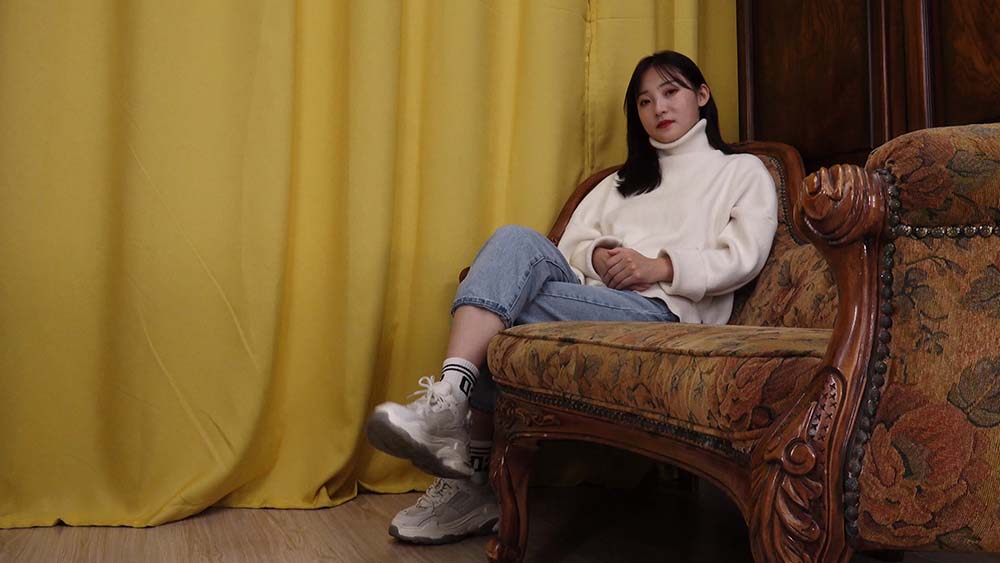 A&F NO.112 满冬妹妹展示原味棉袜裸足