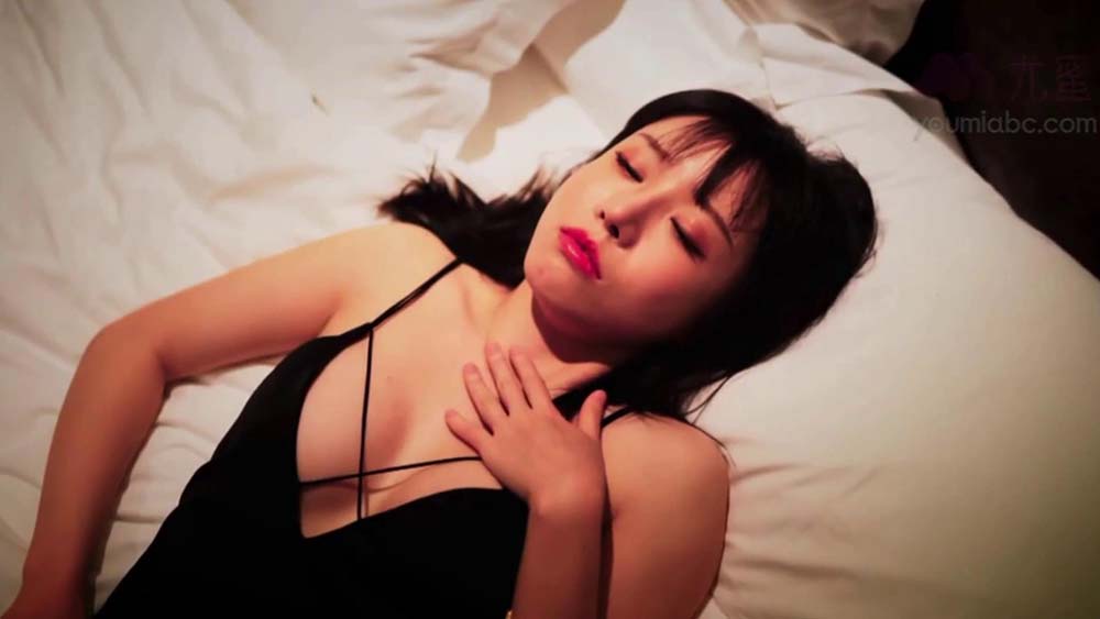 [YouMi尤蜜]视频 2021.02.07 NO.820 偷窥有醉 白亦Ada 预览图 - 2