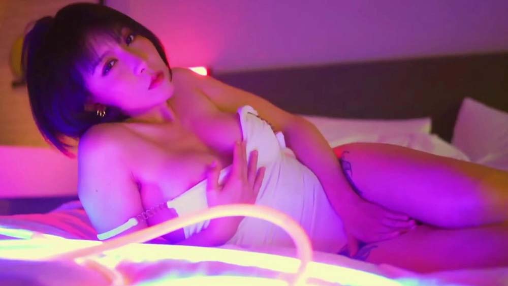 [YouMi尤蜜]视频 2021.03.14 NO.832 唯爱 安妮斯朵拉 预览图 - 2