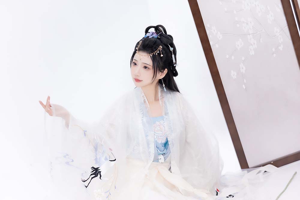 [YITUYU艺图语]2023.01.09 梨花白 -绮罗生的小苏苏- 预览图 - 2