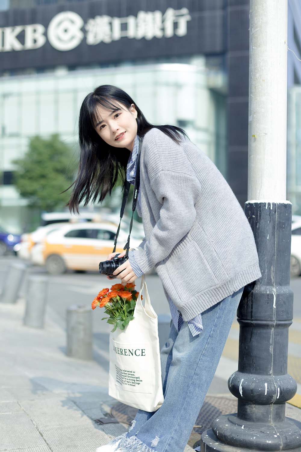 [YITUYU艺图语]2023.02.01 面包和鲜花 小怡妹妹cute 预览图 - 2