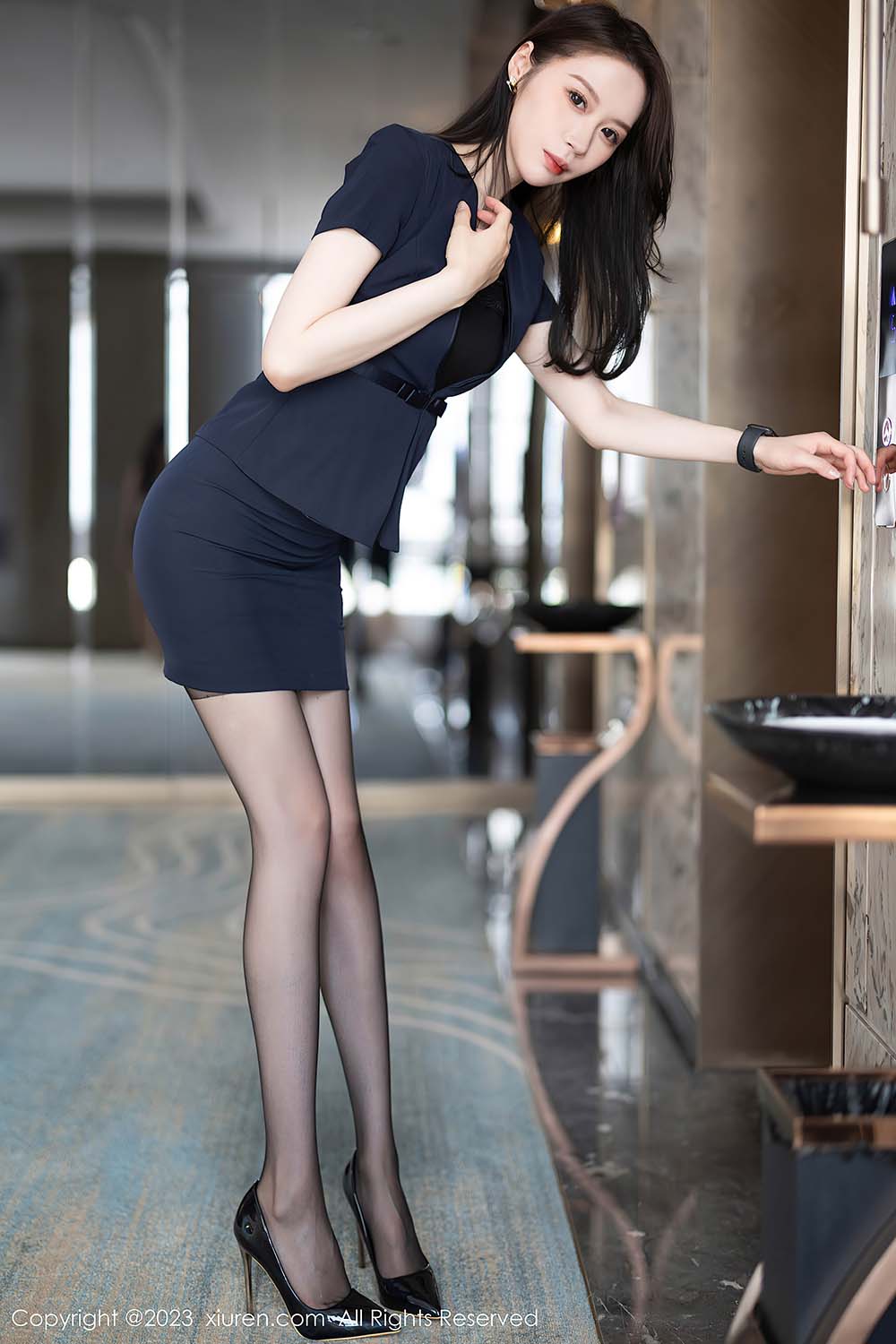 [Xiuren秀人网]2023.08.10 NO.7212 梦心玥 预览图 - 3