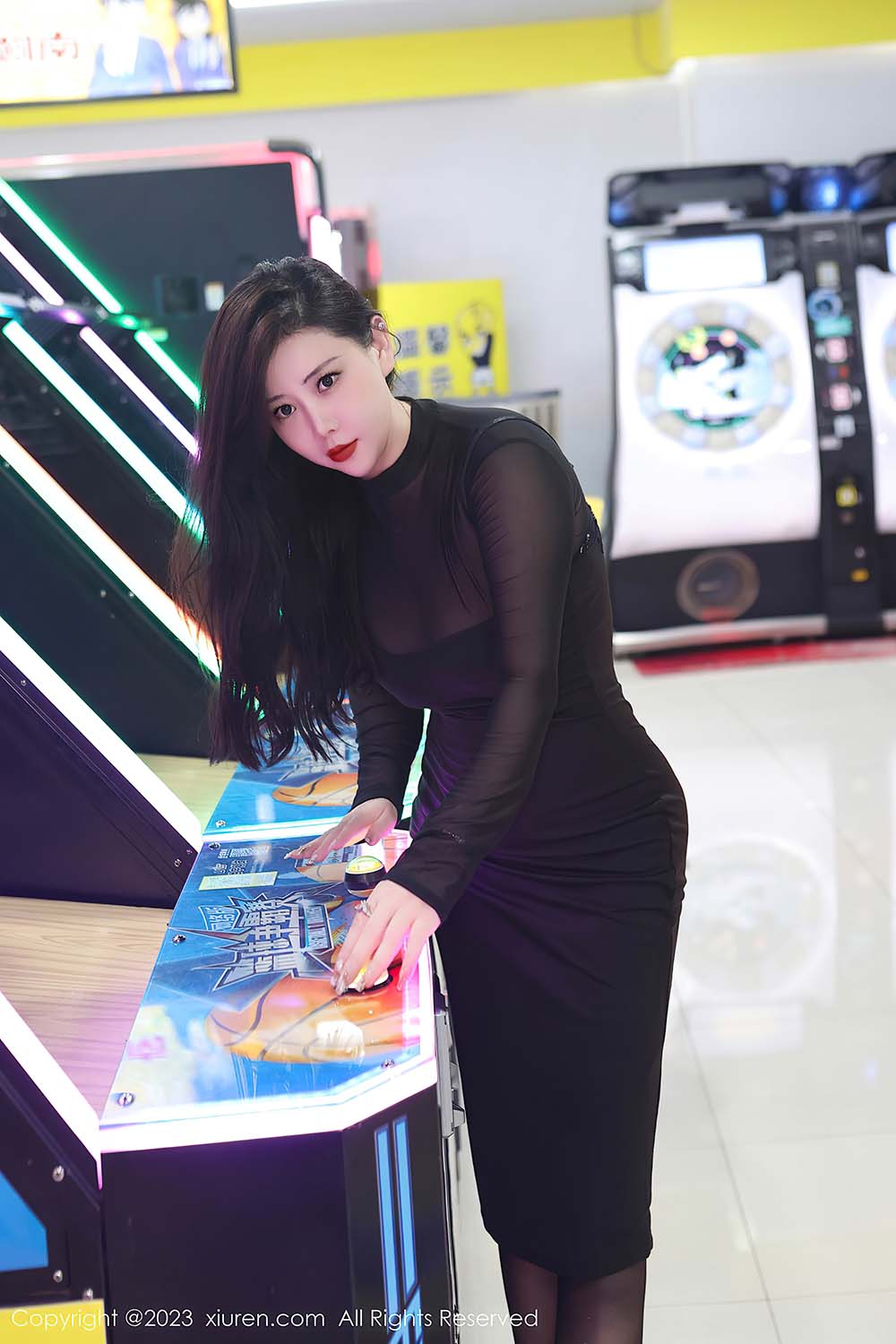 [Xiuren秀人网]2023.08.14 NO.7230 王婉悠Queen 预览图 - 2