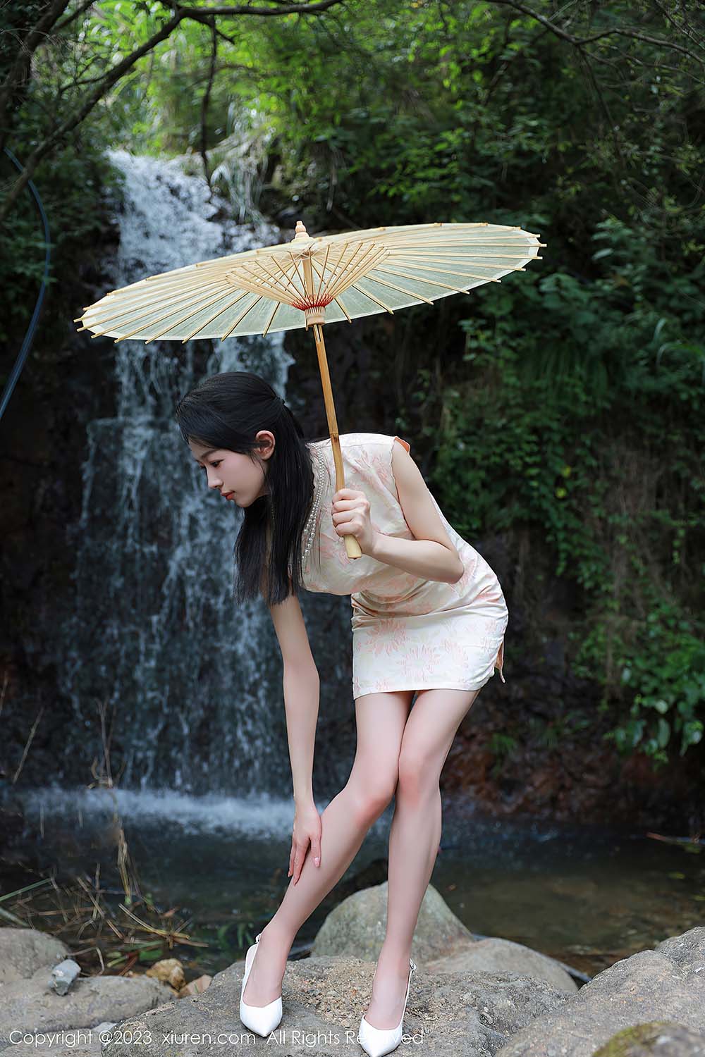 [Xiuren秀人网]2023.08.15 NO.7234 糖豆sisi 预览图 - 3