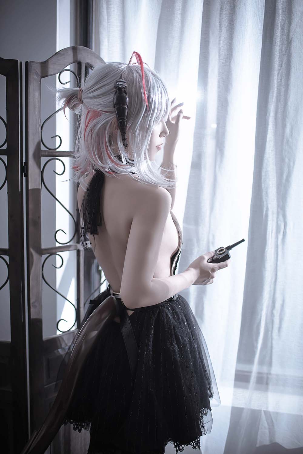 切切celia – 明日方舟 W 礼服 预览图 - 2