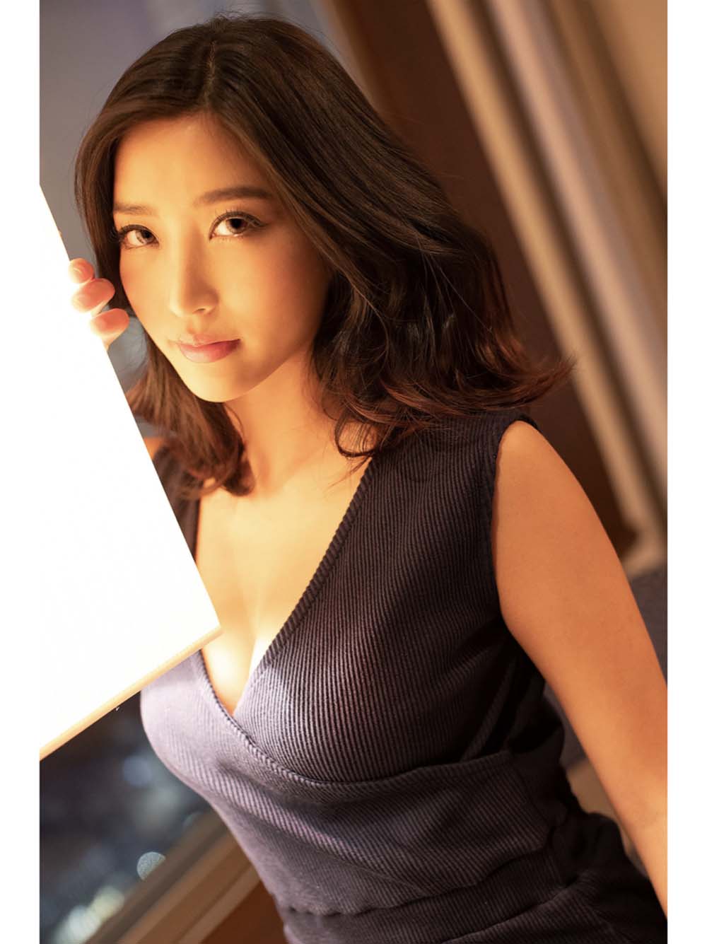 水川スミレ オフィシャルグラビア写真集 愛に溺れる 深愛 预览图 - 2