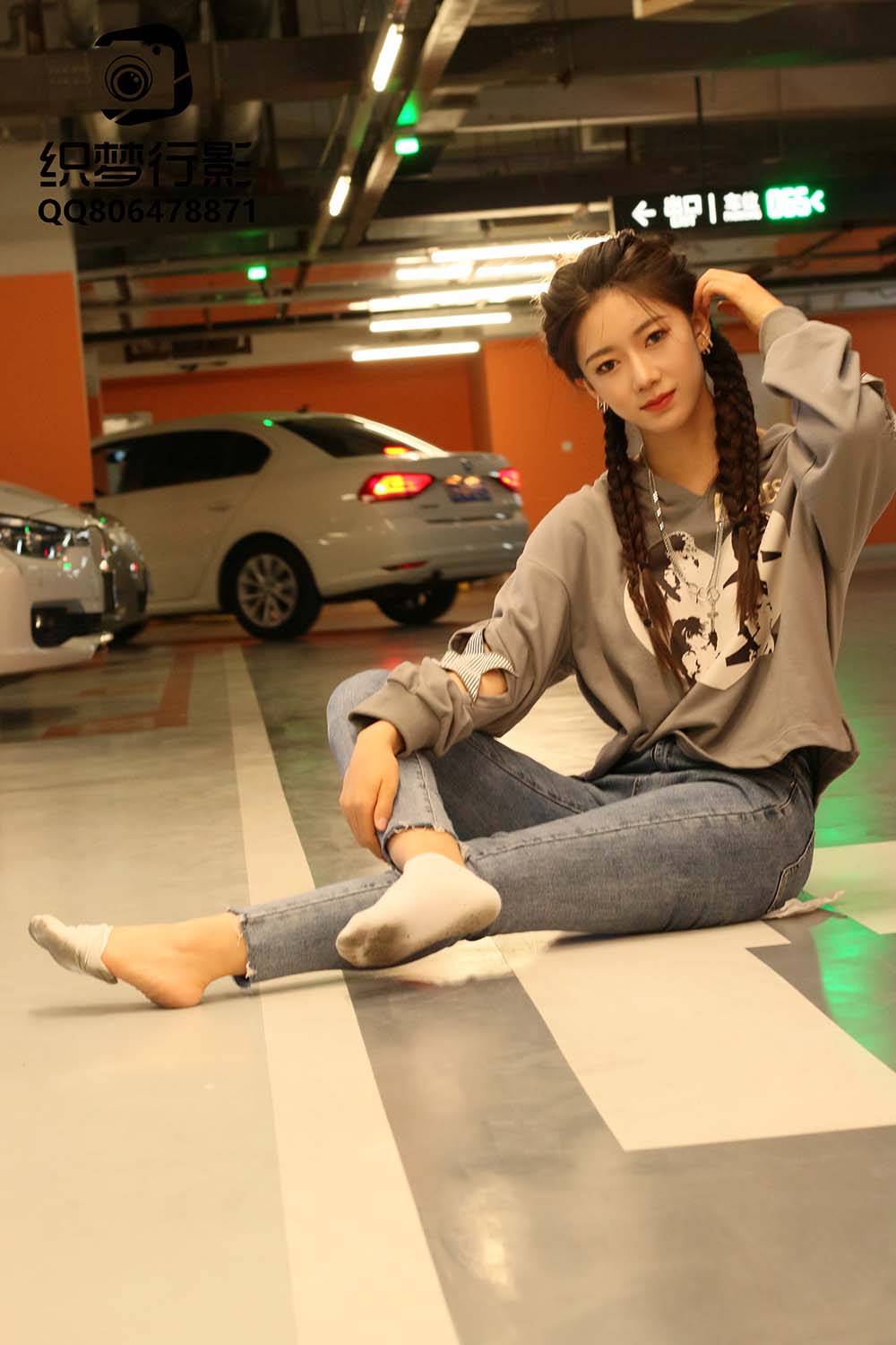 [织梦映像]NO.026 地下车库-光影交错的人生 预览图 - 2