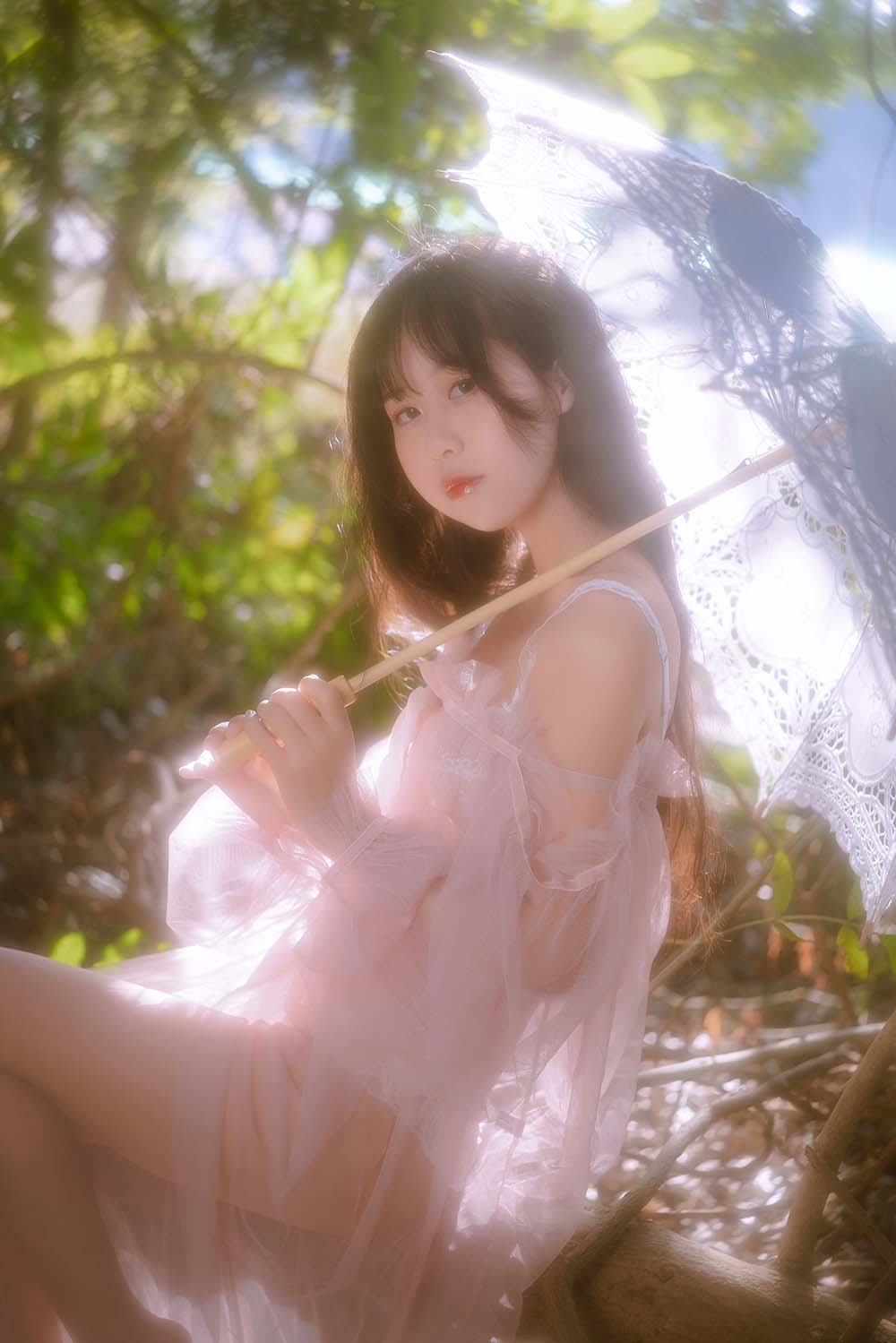 [YITUYU艺图语]2023.02.21 林中少女 萌芽儿o0 预览图 - 2