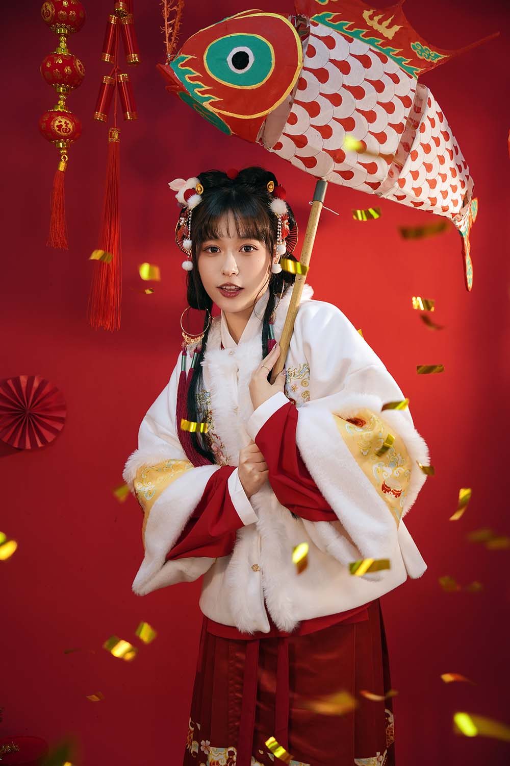 [YITUYU艺图语]2023.02.28 新年汉服 滕 预览图 - 2