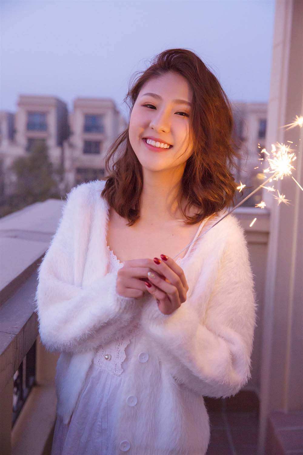 [YALAYI雅拉伊]2021.11.26 NO.1019 美丽的花火