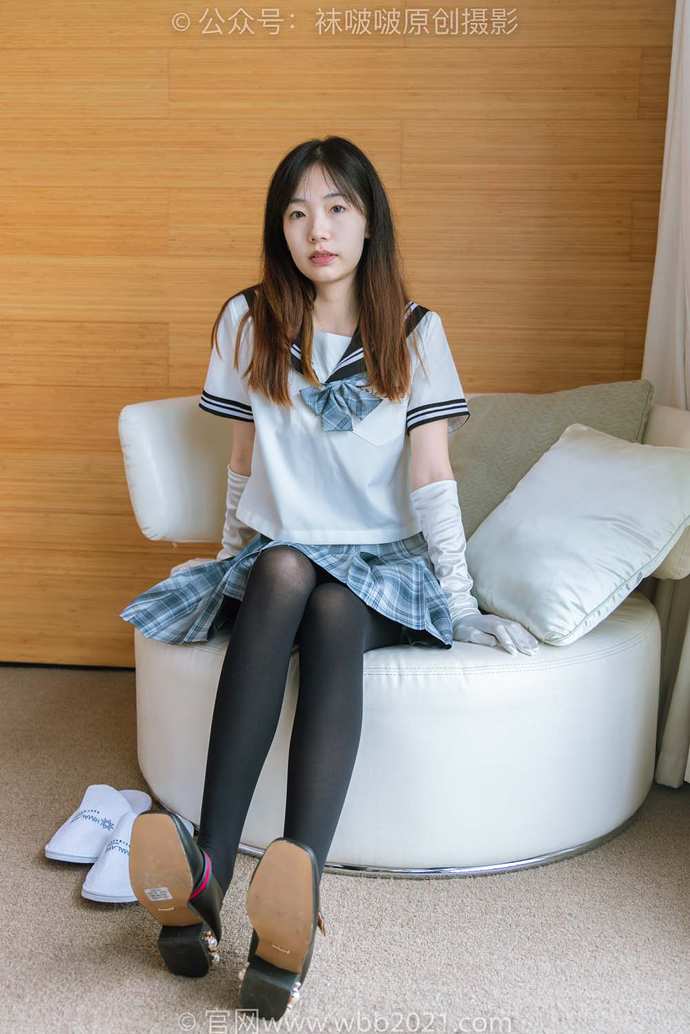 [BoBoSocks袜啵啵]NO.278 小甜豆-皮鞋、厚黑丝、jk制服、踩泡面