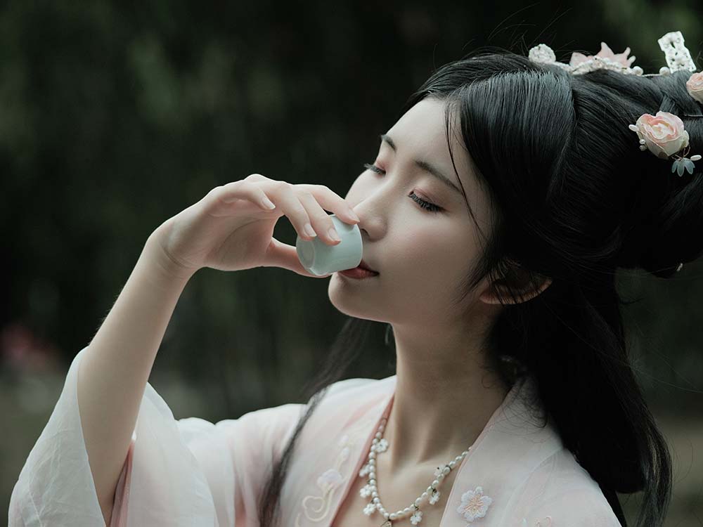 [YITUYU艺图语]2023.04.01 酒歌 桃菲子 预览图 - 2