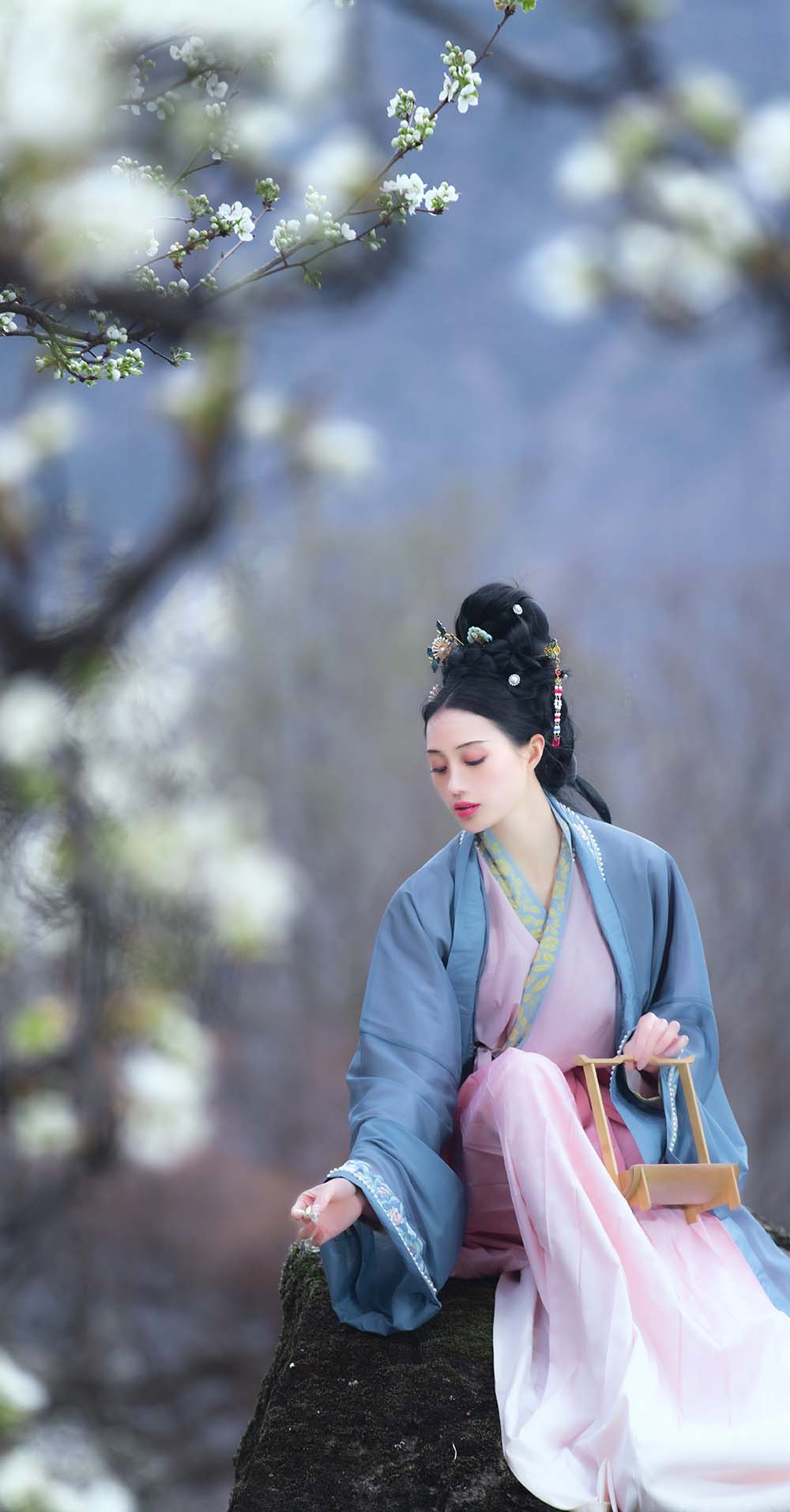 [YITUYU艺图语]2023.04.11 春深处 薇薇 预览图 - 2