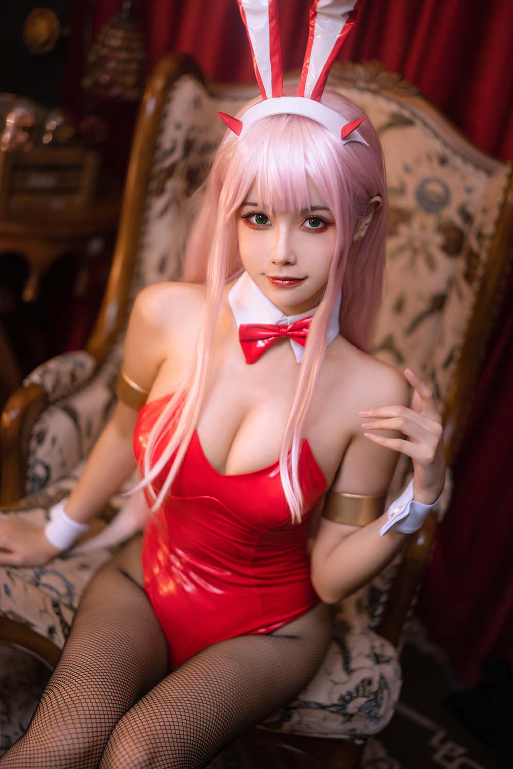 Momoko葵葵 – DARLING in the FRANXX 兔女郎