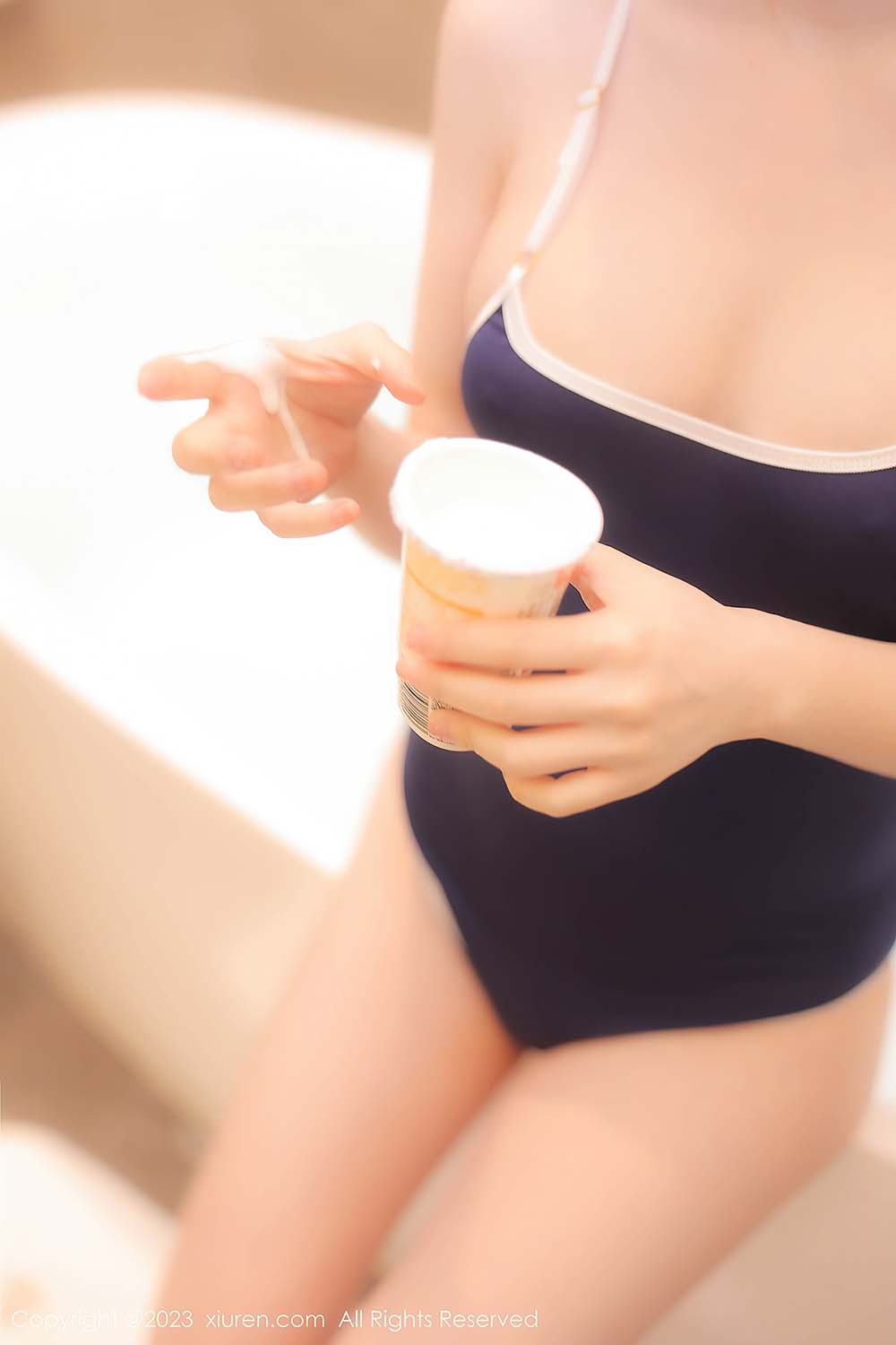 [Xiuren秀人网]2023.10.12 NO.7499 林悠悠 预览图 - 2