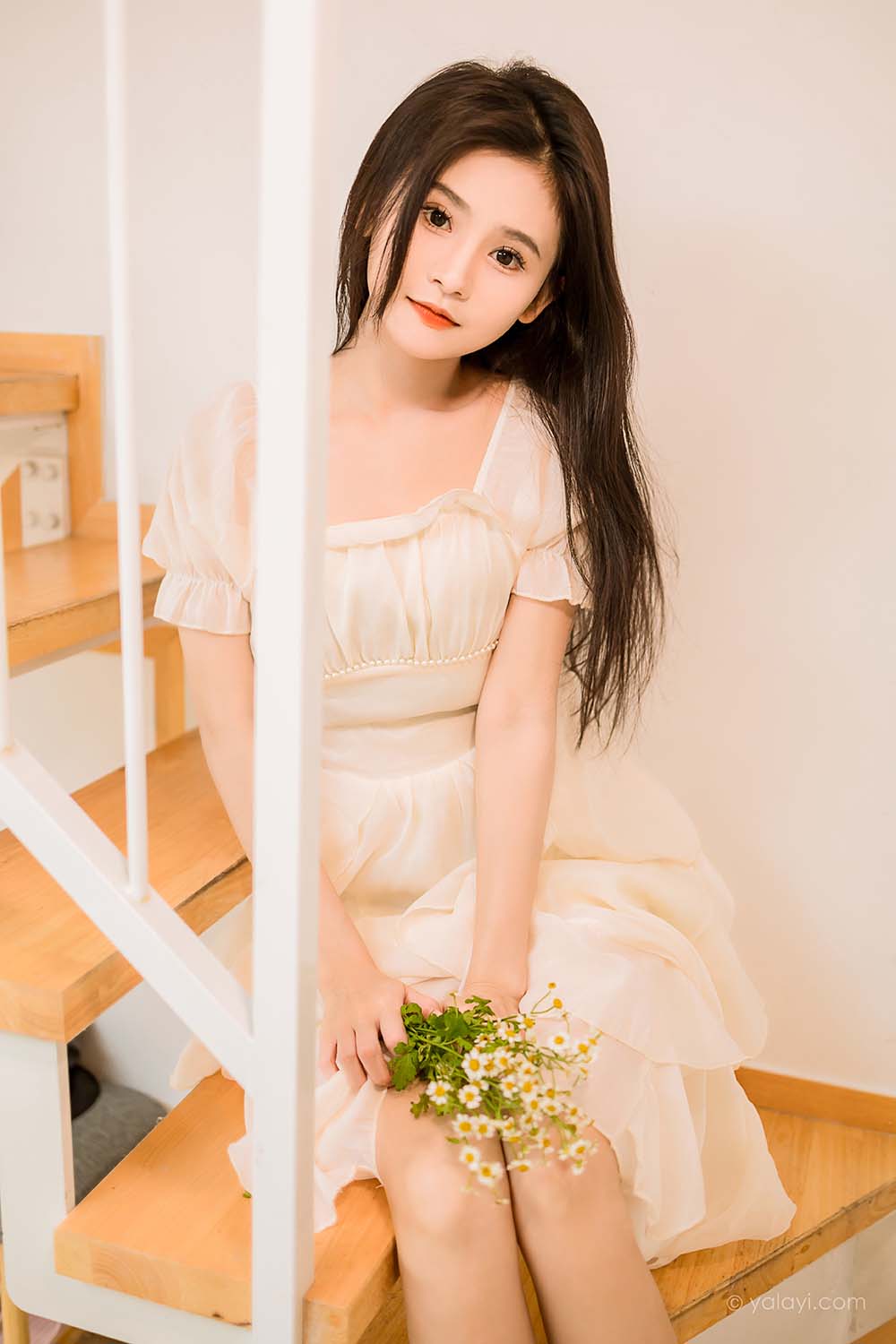 [YALAYI雅拉伊]2023.07.24 NO.1051 花仙子 若婷 预览图 - 2