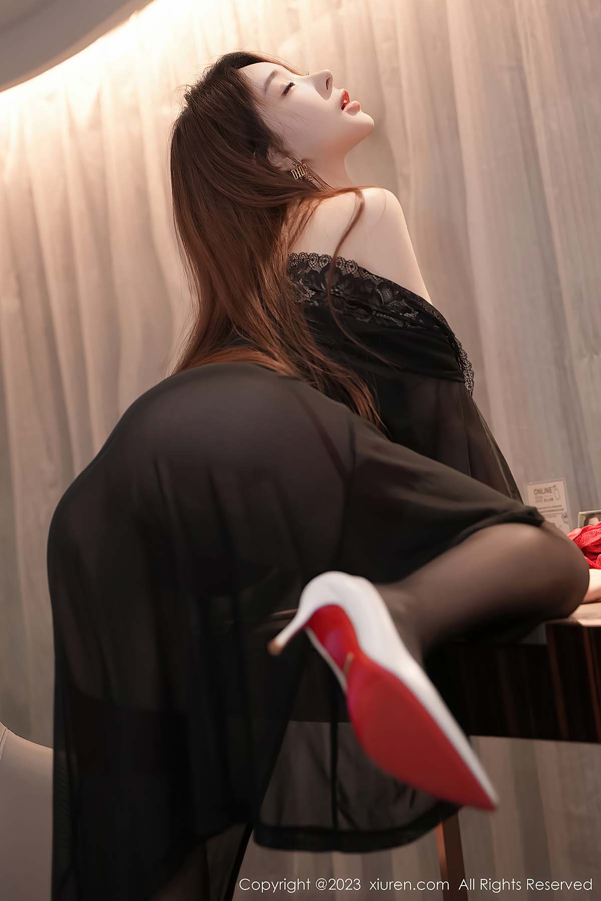 [Xiuren秀人网]2023.11.08 NO.7628 雨儿baby 预览图 - 3