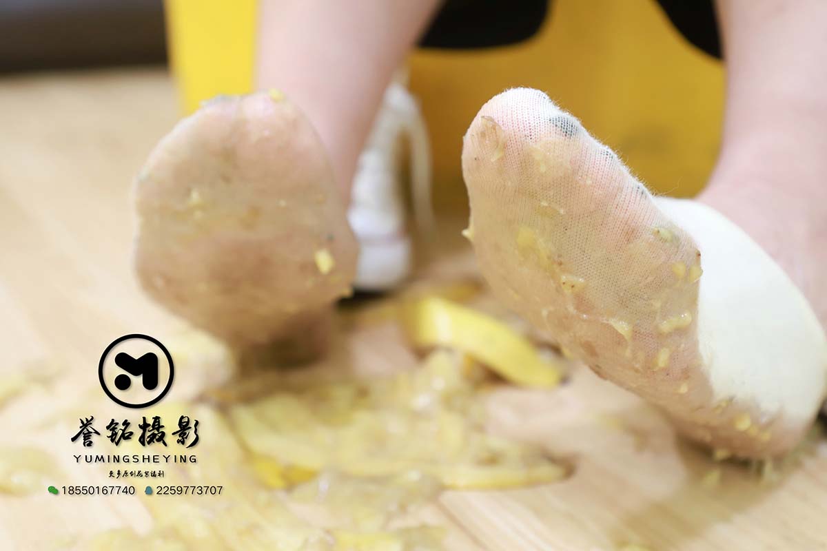 [誉铭传媒]袜足摄影 2019年《2019.07.07定制作品》 预览图 - 2