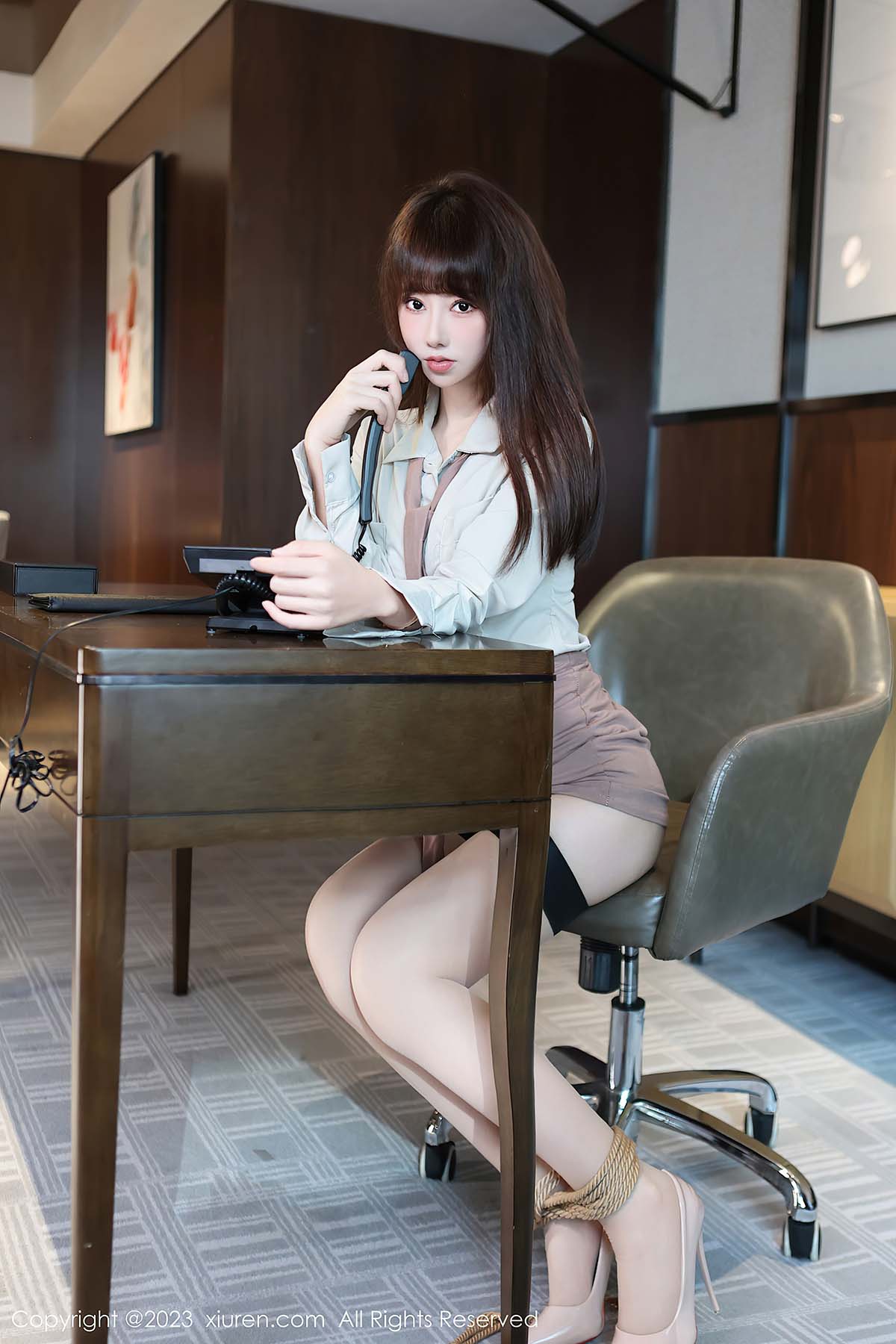 [Xiuren秀人网]2023.11.10 NO.7643 白笑笑 预览图 - 3