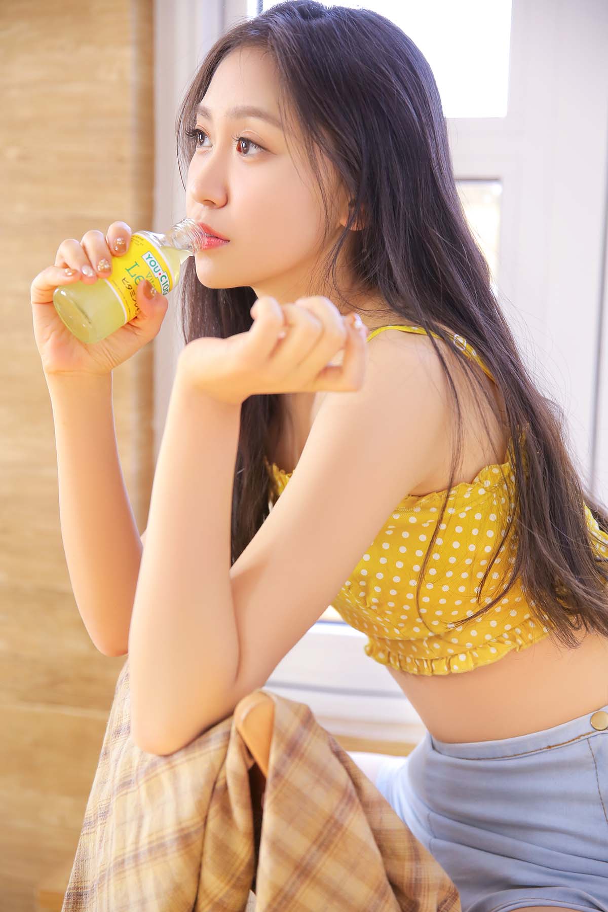 [YALAYI雅拉伊]2023.08.02 NO.1067 你的芳香 预览图 - 2