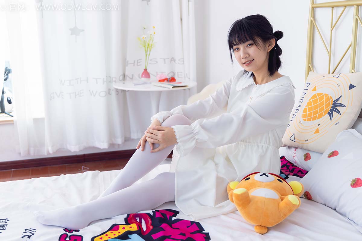 物恋传媒 NO.1770 暗月-短暂的美好 预览图 - 2