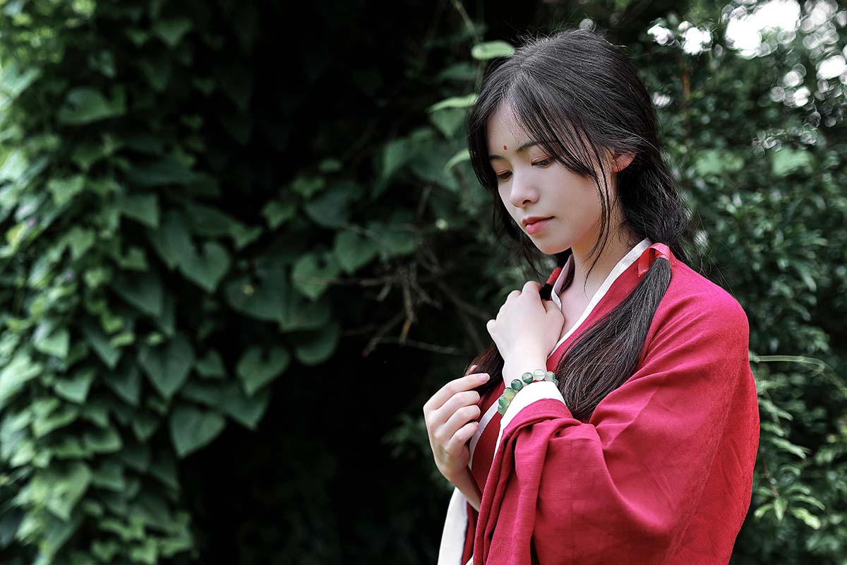 [YITUYU艺图语]2023.08.20 一袭红衣 小小懒