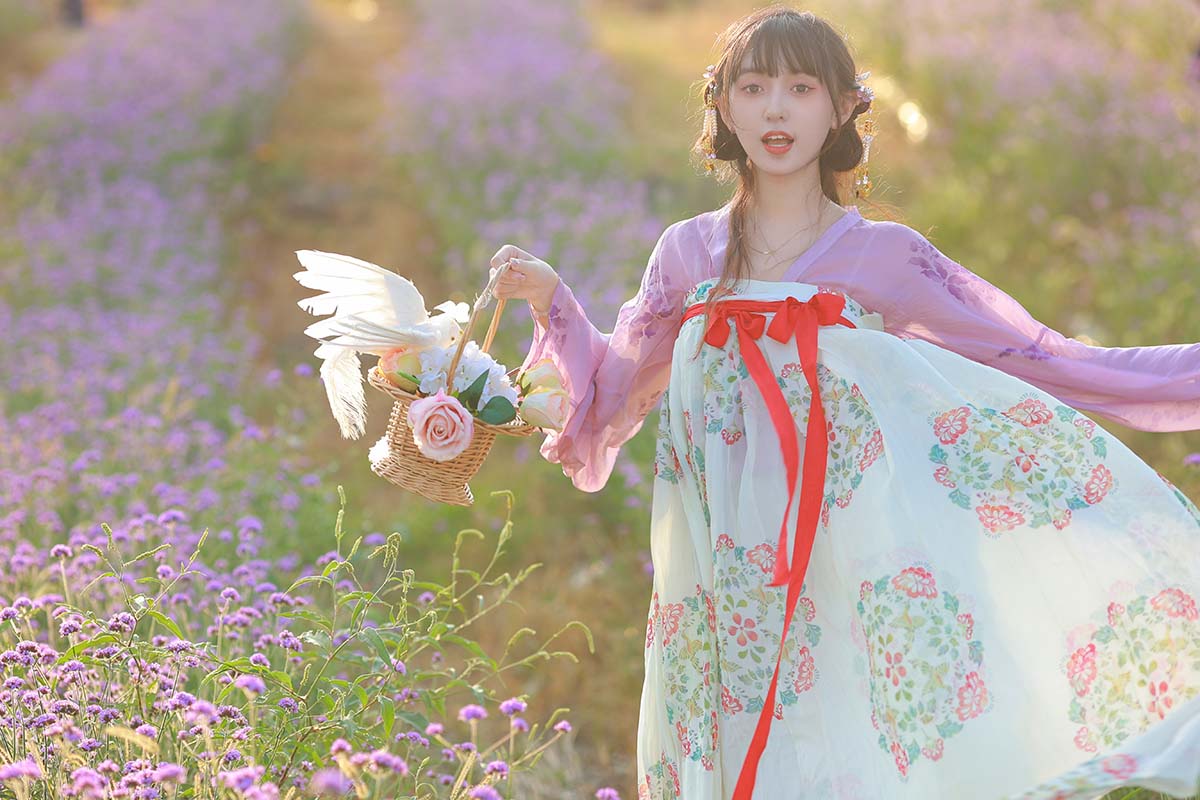 [YITUYU艺图语]2023.08.19 薰衣草少女 锘锘吃糯米 预览图 - 2