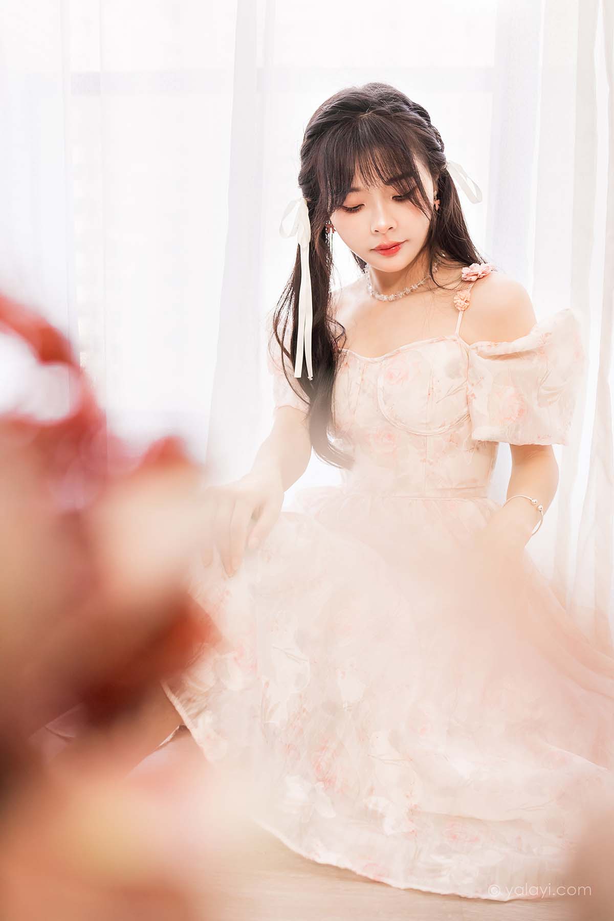 [YALAYI雅拉伊]2023.11.01 NO.1085 小花裙少女 程小蝶 预览图 - 2