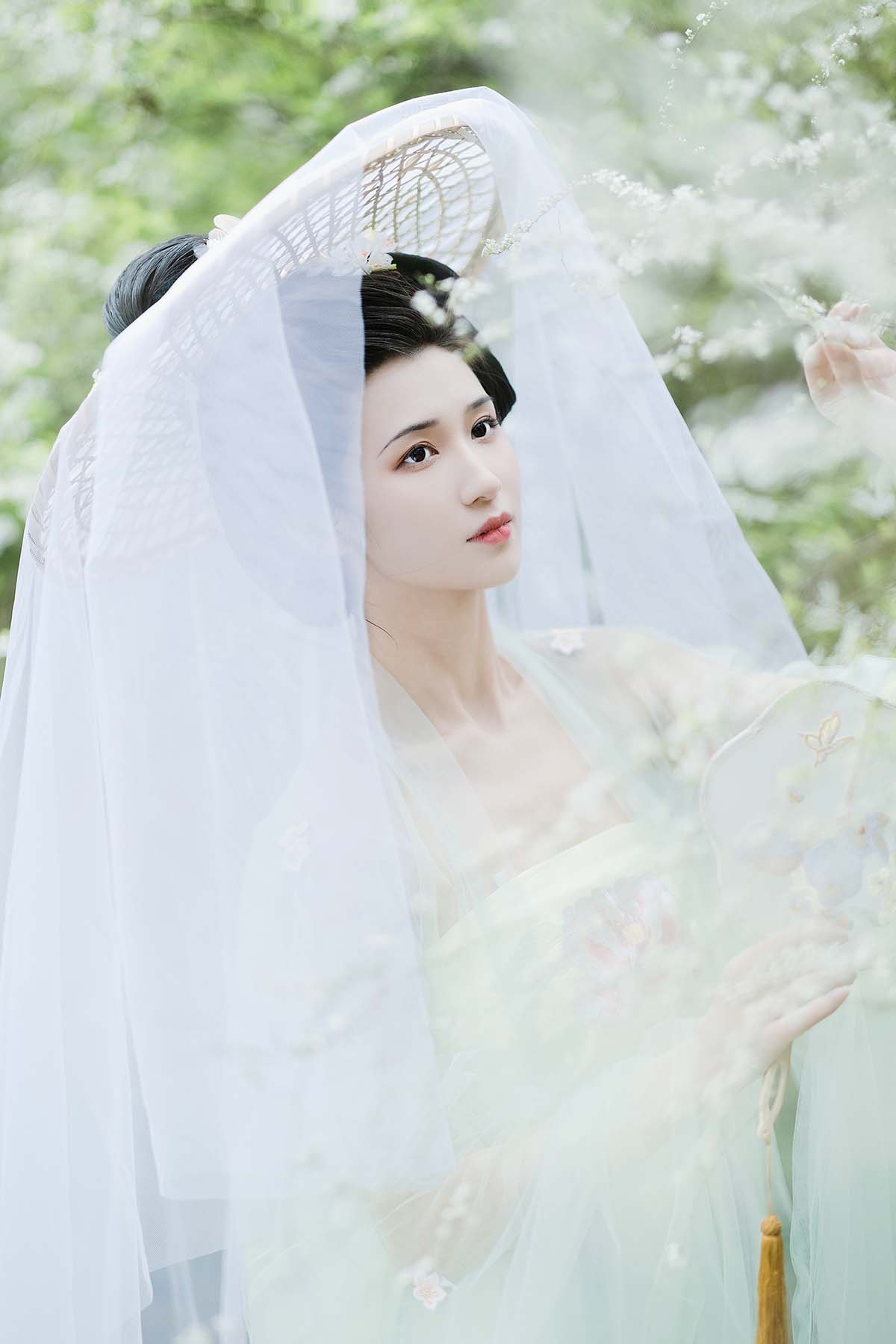 [YITUYU艺图语]2023.10.06 花依然 花花什么时候90斤