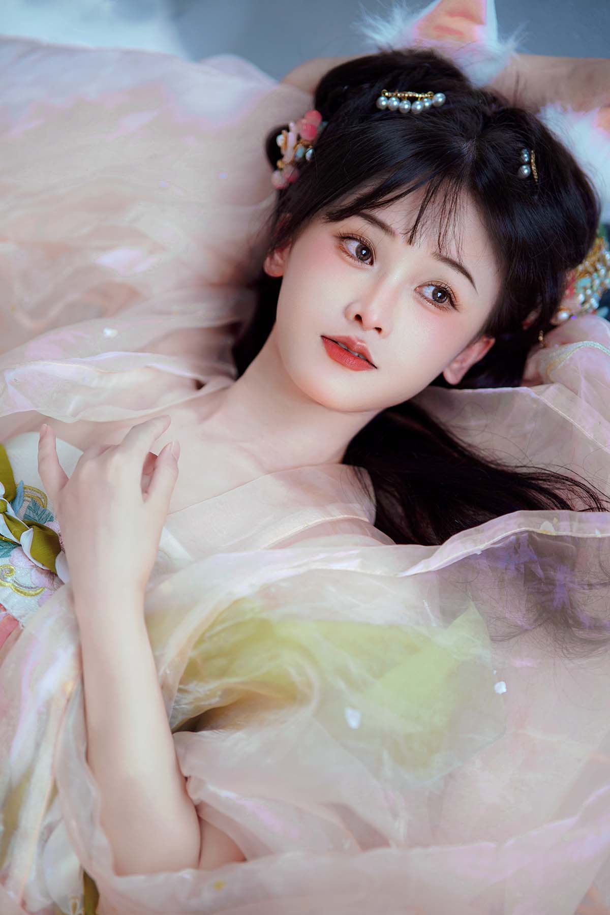 [YITUYU艺图语]2023.10.22 玉兔 小雨