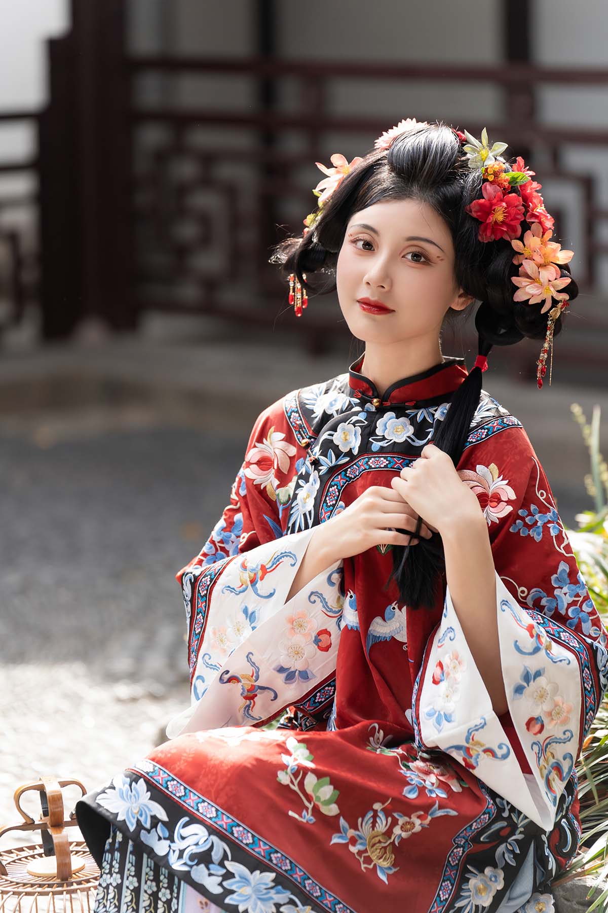 [YITUYU艺图语]2023.12.17 红衣下的她 高高