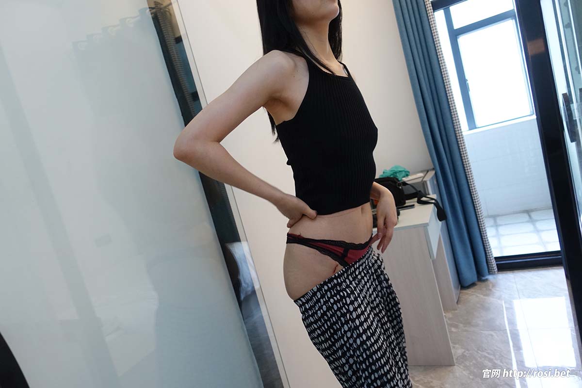 [ROSI写真]2024.04.30 NO.4530